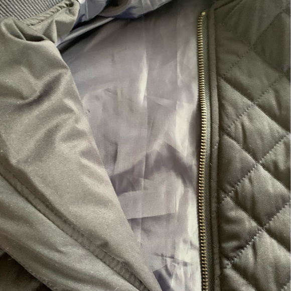 Zara navy diamond quilted bomber with pockets size Small - Picture 5 of 9